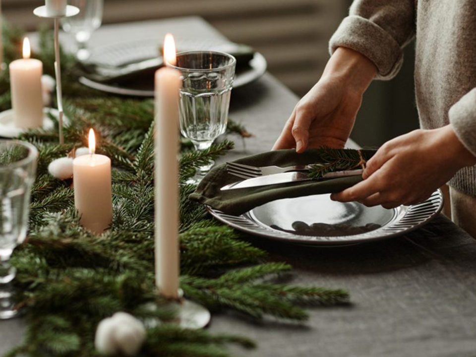 Holiday Dining Table